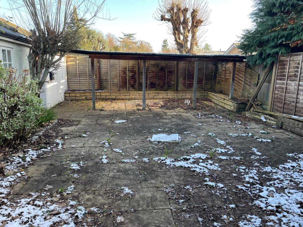 Lot: 134 - FORMER VILLAGE HALL WITH CONSENT FOR CONVERSION INTO SIX RESIDENTIAL DWELLINGS - Patio area in front of new build